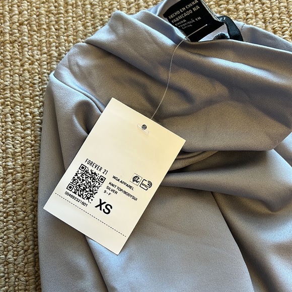 NWT silver long sleeve turtleneck bodysuit XS - Picture 5 of 6